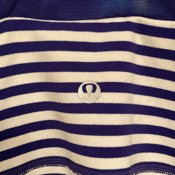 LULU LEMON racer back tank, stretchy striped sleeveless. Very well made. - Picture 5 of 16